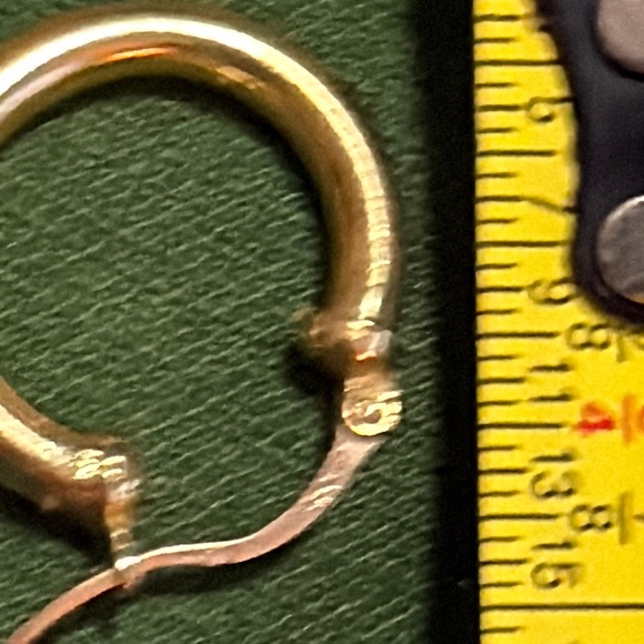 18k old gold Gold Hoop Earrings - Timeless Women's Jewelry - Picture 13 of 16